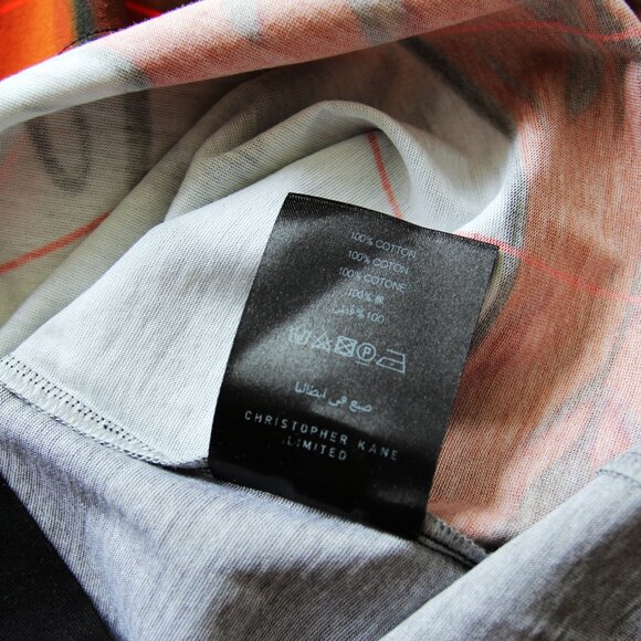 BNWT SS17 CHRISTOPHER KANE OVERSIZED FEMALE POLICE TSHIRT S - Picture 9 of 9